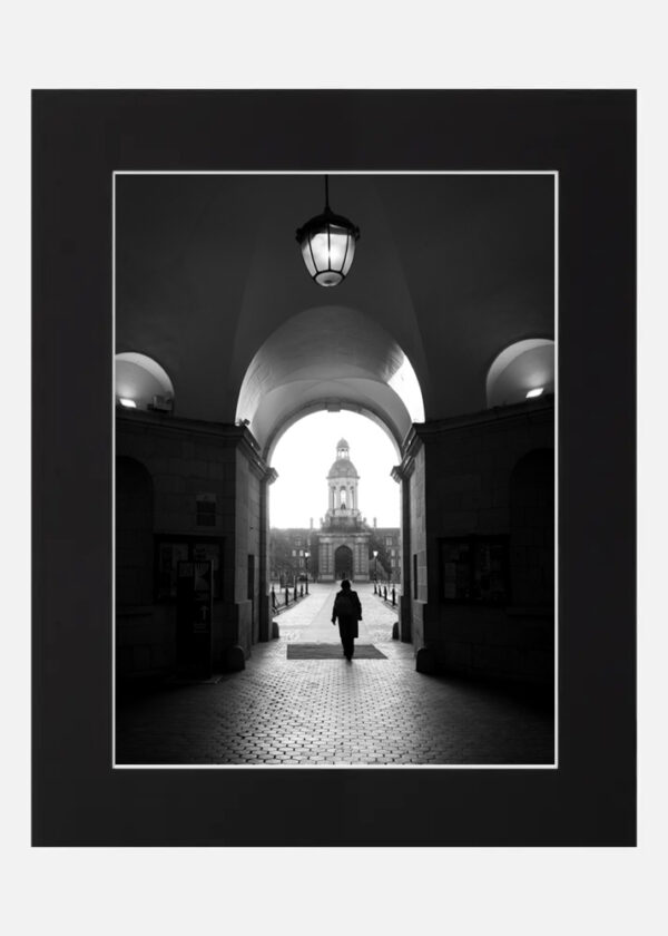 Morning walk - Trinity College Dublin - Image 6