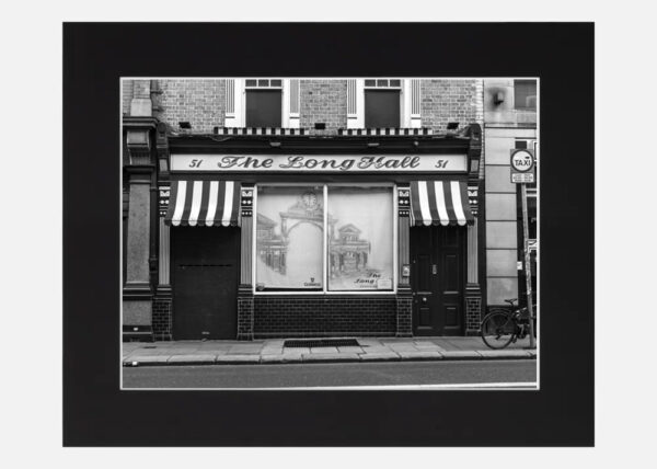 The Long Hall Pub - Image 6