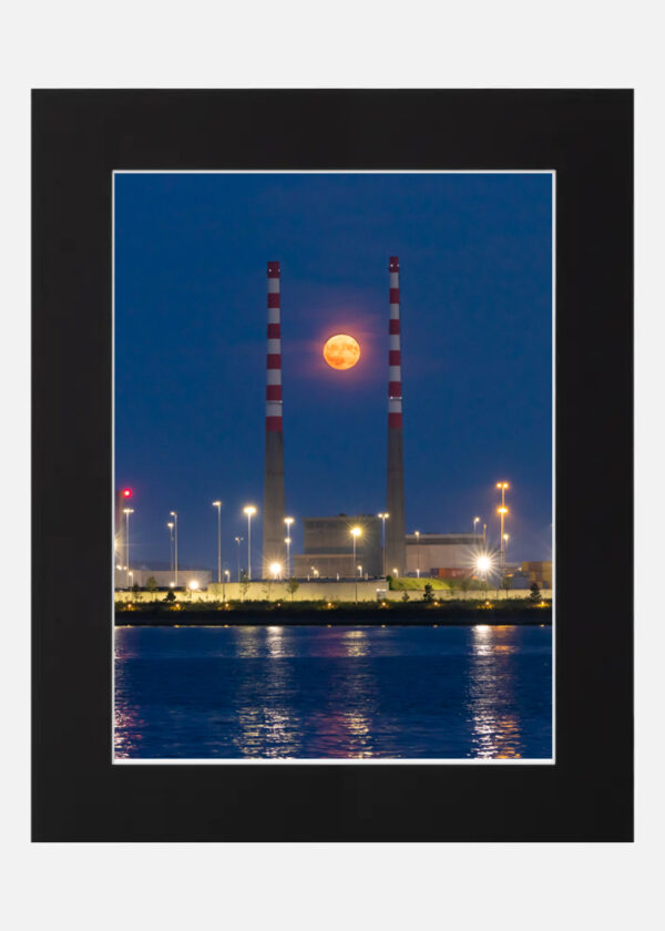 Moon between Poolbeg Chimneys - Image 6